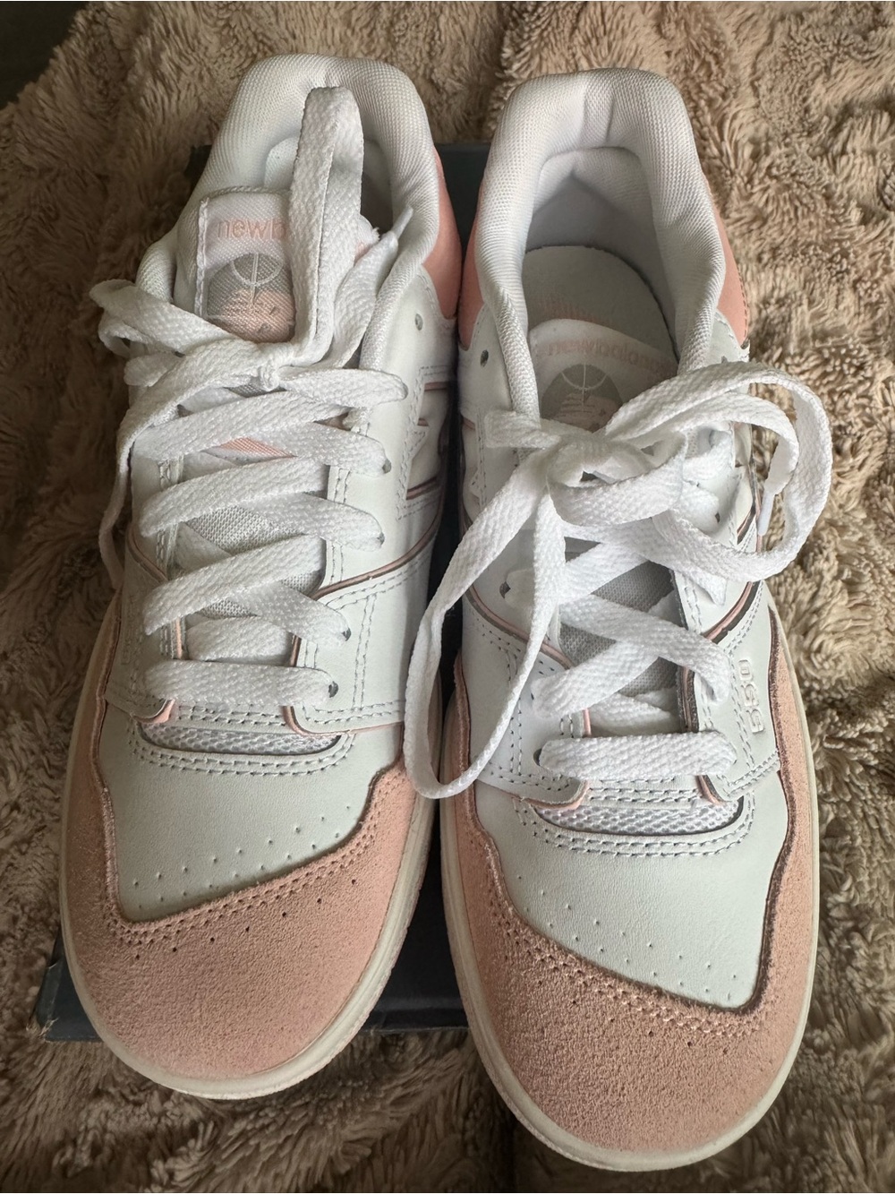 New Balance 550s youth 5.5/womens 7 White and Blush Pink Low-Top Sneakers - Picture 1 of 4